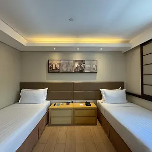 Jinjiang - Makati 3*, Makati City Filipinler